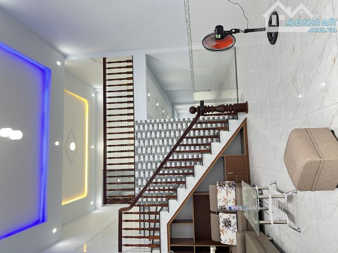 Bán nhà sổ riêng 5x32m, sau trường đại học, kp5, p.Trảng Dài. 2,5 tỷ đường thông 5m