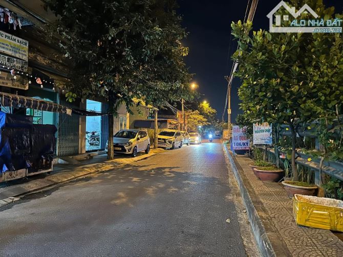 GẤP! Nhà 3 tầng Võ Văn Ngân, 59m2, đường 5m ngay Vincom. Chỉ 6.3 TỶ