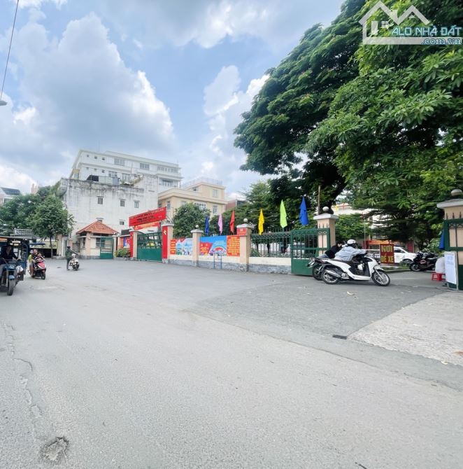 Nhà ngang lớn Nguyễn Văn Khối Gò Vấp 1 trệt 1 lầu   sổ hồng riêng nhỉnh 4