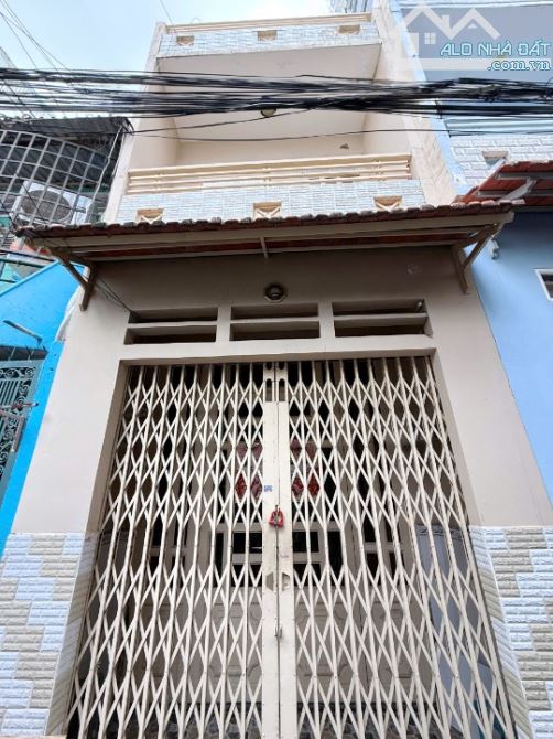 Nhà 2 tầng nở hậu L hẻm 3m đường Nguyễn Thị Tần P. Chánh Hưng. Giá 4,65 tỷ TL