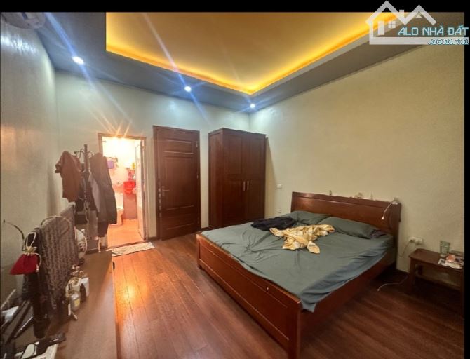 11.99 tỷ / 91/100 M2 mặt tiền 4.3 M Bồ Đề.Ô tô Chánh
