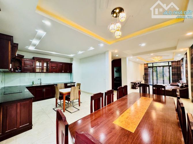 BÁN NHÀ BIỆT THỰ SONG LẬP, 3 TẦNG 10X18, MẶT TIỀN ĐƯỜNG 279 LIÊN PHƯỜNG, Q9, NHỈNH 20 TỶ
