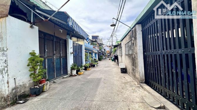 Đông Hưng Thuận(Q.12) bán nhà 5,5X13 gần đường Phan Văn Hớn giá 4,5tỷ.