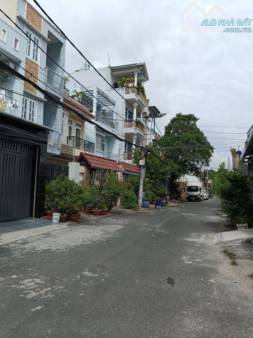 BÁN LÔ ĐẤT ĐẸP HẺM 8M–HƠN 150M² – MẶT TIỀN RỘNG 8,2M– TRUNG MỸ TÂY, Q12. GIÁ CHỈ 10,7TỶ TL