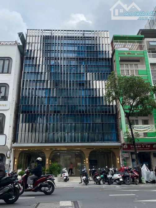 Nhà 1 đời chủ siêu hiếm Nguyễn Văn Trỗi. 650m2 (25x26m), CTXD Hầm 7 tầng. Giá 72 tỷ