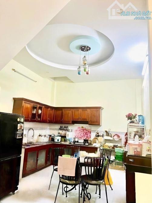 HẺM XE HƠI ĐƯỜNG SỐ MÃ LÒ 4 TẦNG 4M14M NỞ HẬU NHẸ Chỉ 5.58 TỶ