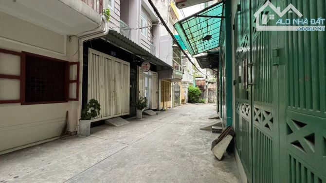 NHÀ HẺM XE HƠI NGUYỄN TRÃI – QUẬN 5 – NỞ HẬU - GIÁ CHỈ 8.95 TỶ!