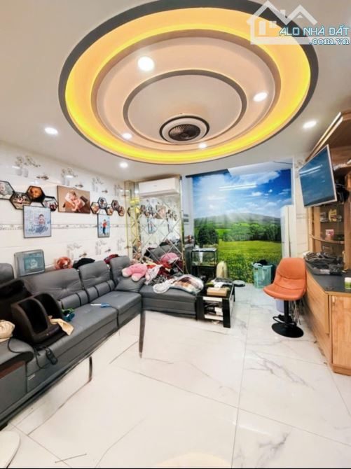 NHÀ MỚI ĐẸP Ở NGAY KHU VIP PHAN XÍCH LONG, 45M2 NGANG 4.4M NỞ HẬU 6.3M, 4 TẦNG KIÊN CỐ 3PN