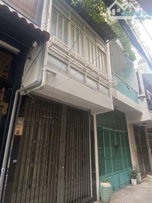 NHÀ TT QUẬN 3 – NGUYỄN THIỆN THUẬT & BÀN CỜ– HẺM XE HƠI – 2 TẦNG – DT:  33m2 – GIÁ CHỈ 7.7