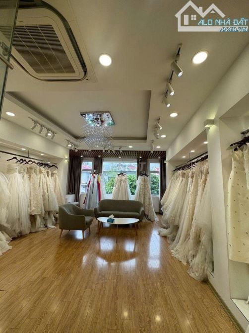 Cho thuê MB 80m², MT 4m tại  Triều Khúc – Thanh Xuân, lối đi riêng, thông sàn