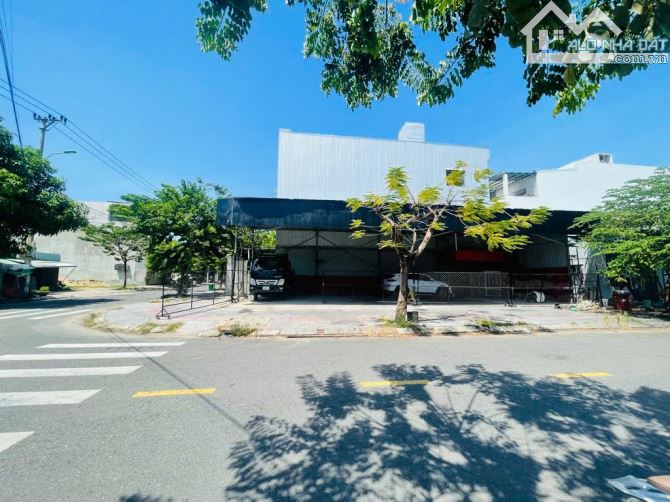 SẬP HẦM GÓC NGÃ TƯ 420M2 NGANG 30M SÁT NGUYỄN PHƯỚC LAN, HÒA XUÂN. GIÁ ĐẦU TƯ CỰC RẺ