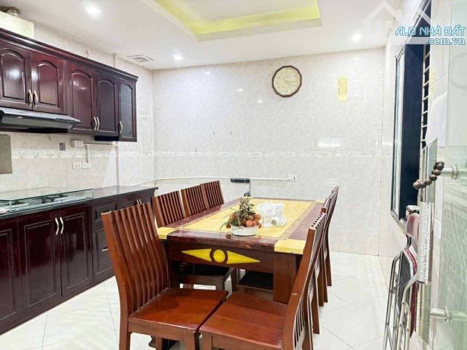 💥Bán nhà Đống Đa - Thái Thịnh, lô góc, ô tô vào nhà, 51m2 x 4 tầng, MT 3.4m. Giá 14.65 tỷ