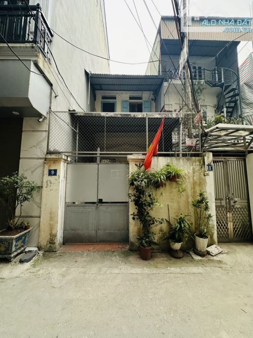 6.8 tỷ /51 M2/ 3.7 M tiền/ Bồ Đề.Long Biên