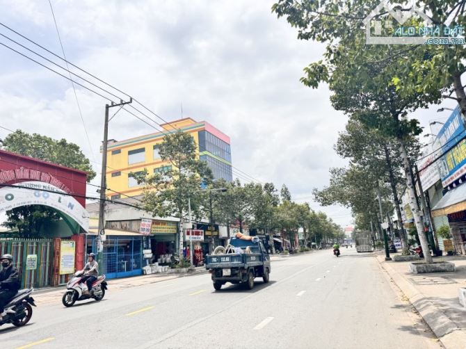 Bán đất 170m² LÔ GÓC,Sổ Hồng Riêng thổ cư,đường 2 xe hơi thông thoáng