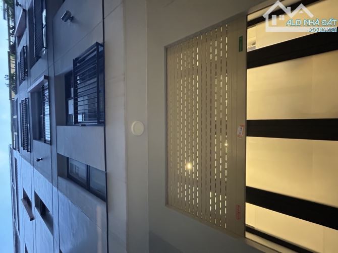 Cách 1 Nhà ra OTO, Ở Sướng  Sát Phố Ngọc Thụy - Long Biên 35m x 5t Giá chỉ 8 tỷ có TL