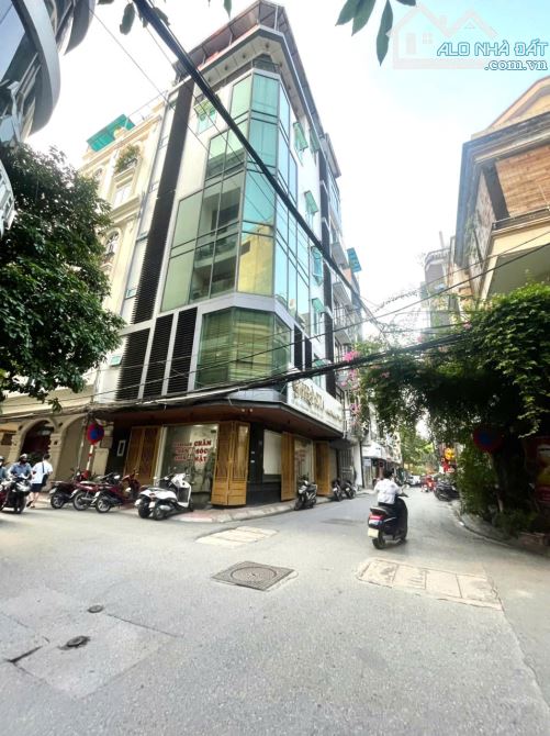 NHÀ MẶT NGÕ LÔ GÓC PHỐ 51 TỶ 75m 5 TẦNG MT 6,9m VỈA HÈ Ô TÔ TRÁNH HUỲNH THÚC KHÁNG ĐỐNG ĐA