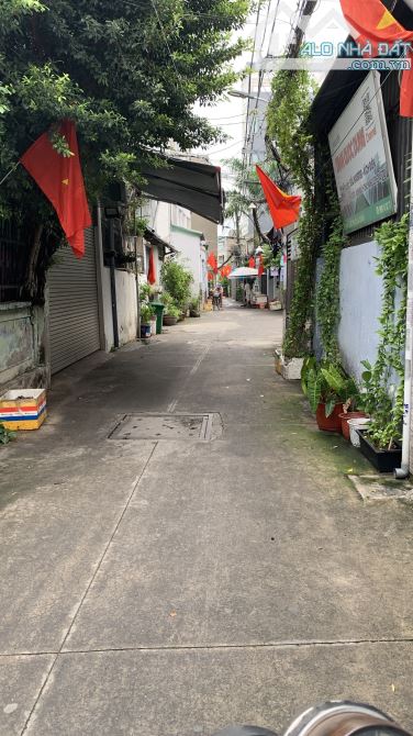 Chỉ việc vào ở, nhà Lê Đức Thọ, 2 tầng, 32m2, hẻm 3m thẳng