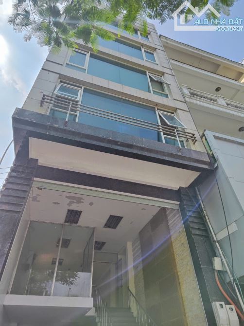CHO THUÊ NHÀ NC MẶT PHỐ NGUYỄN VĂN CỪ VỈA HÈ,170m,7tầng,có Thang máy,KD ,Vp,Trung tâm