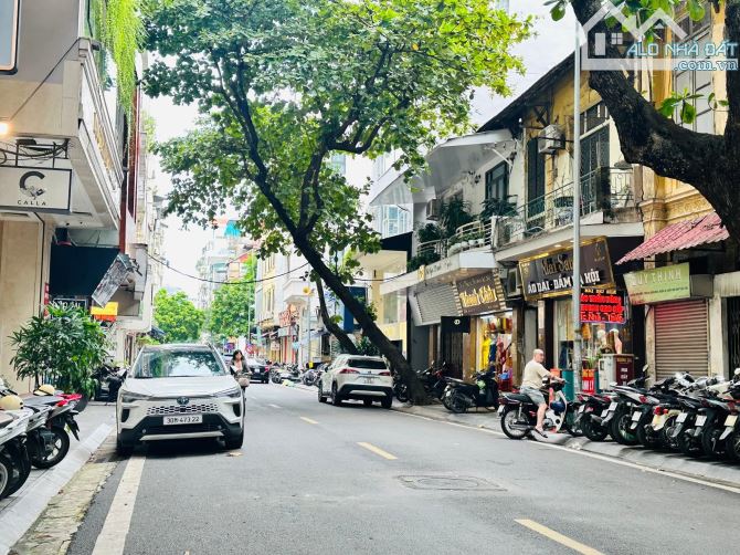 MẶT PHỐ VỈA HÈ KINH DOANH MAI HẮC ĐẾ HBT CẠNH VINCOM BÀ TRIỆU 56M 3T CHỈ 37.5 TỶ