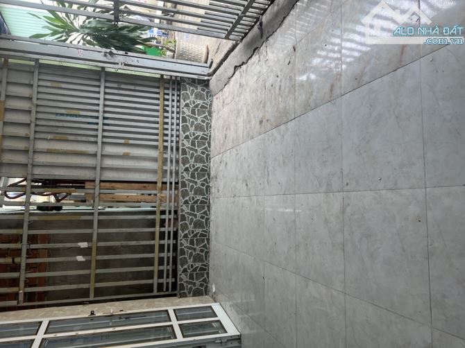 84M2- SHR- HẺM RỘNG THOÁNG SÁT MT NGUYỄN VĂN TẠO  CHỈ 2 TỶ 4