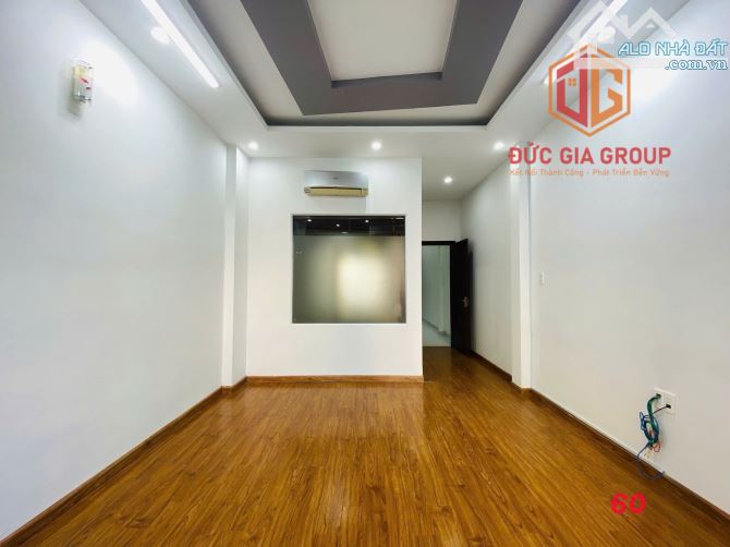 Cho thuê nhà 1 trệt 2 lầu trục đường D4 trong KDC D2D giá chỉ 18tr/tháng - 10