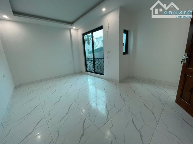 Bán nhà Liên Mạc, Bắc Từ Liêm, 33m2, 5 tầng, mặt tiền 6m, giá 7 tỷ - 10