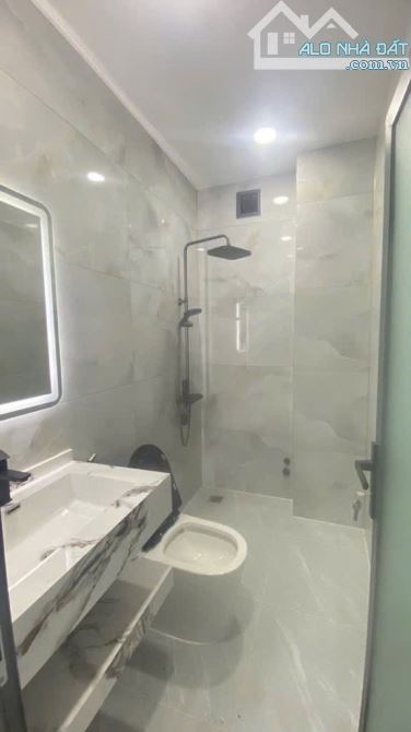 Nhà Phố 3 Tâng Đông Hưng Thuận, Ngay Chợ Cây Sộp, Quận 12, Hẻm 6m, Ngang 7.4*9m, Nhỉnh 7Tỷ - 10