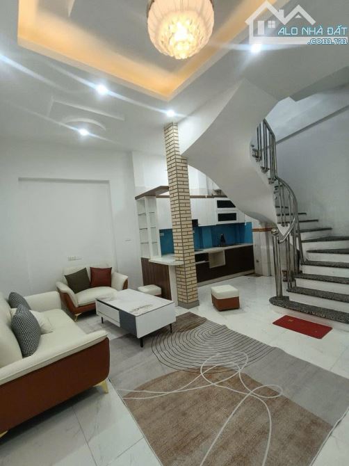 SIÊU HIẾM, NHÀ 6 TẦNG PHỐ VƯƠNG THỪA VŨ, 35M2 x 6 TẦNG, MT 4.5m GIÁ 7.65 TỶ - 10