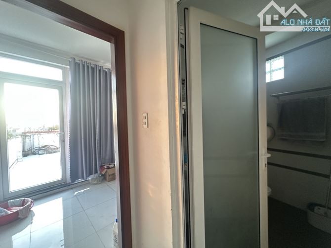 Biệt Thự 3 tầng Mặt tiền đường LIÊN KHU 2-5 phường HT Q12 dt 512m2 (5,5mx40m) Đường 10m - 10