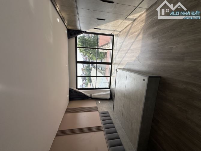 BÁN NHÀ 5 TẦNG_NGUYỄN VĂN LINH, SÀI ĐỒNG– FULL NỘI THẤT VIP – OTO VÀO NHÀ -38m, 7,6 TỶ - 10