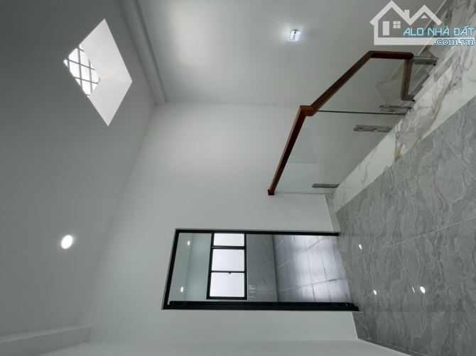 Nhà 4 tầng FULL NỘI THẤT đường TÂN CHÁNH HIỆP 18 phường TCH Q12 dt 62m2 (4mx16m), Hẻm Ôtô - 11