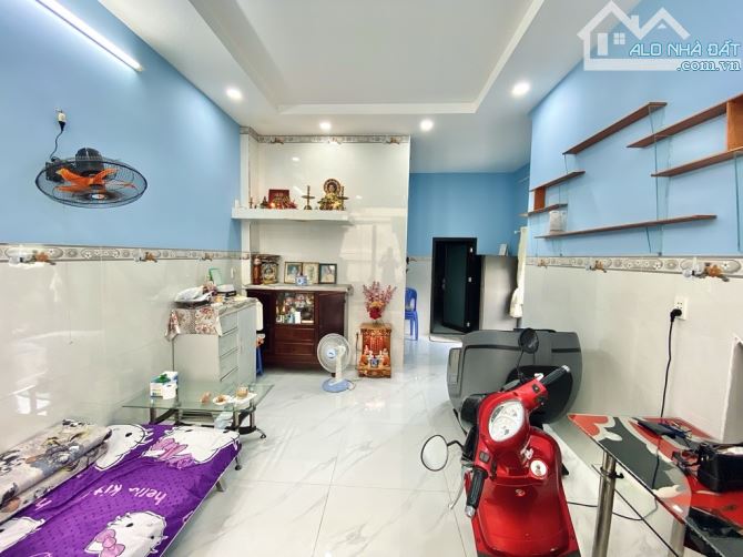 BÁN NHÀ 3 LẦU NGAY TRƯỜNG ĐẠI HỌC CÔNG NGHIỆP - CHỢ Gò VẤP - HẺM XE HƠI - KẾT HỢP Ở VÀ KIN - 1