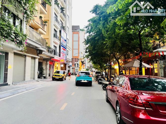BÁN NHÀ MẶT PHỐ TRƯƠNG CÔNG GIAI, 80M2 MT 6M, VỈA HÈ, KINH DOANH, THỬA VUÔNG HIẾM ĐẸP NHẤT - 1