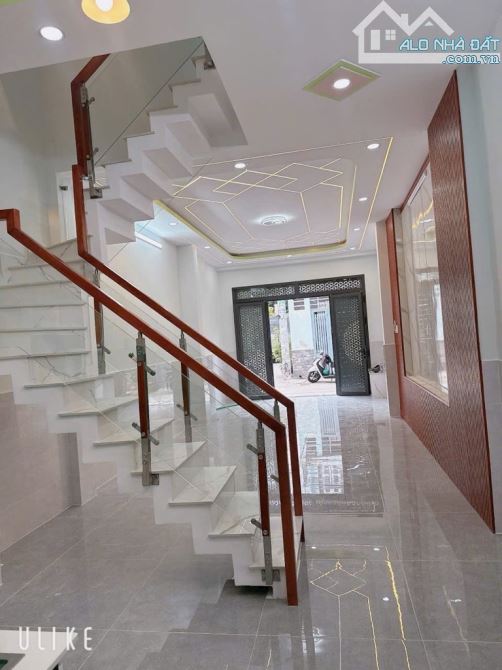 NGAY GÒ XOÀI - GIÁP TÂN PHÚ - HẺM 6M THÔNG - NHÀ MỚI 3 TẦNG 55M- SHR HC ĐỦ - CHỈ 5.x TỶ - 1