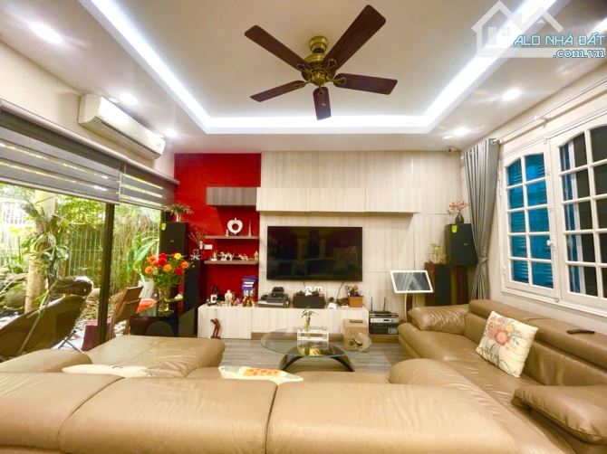 BIỆT THỰ PHỐ NGỌC THUỴ DT430M 3T CHỈ NHỈNH 60TỶ Ô TÔ TRÁNH CẠNH HỒ CẠNH VƯỜN HOA HỒNG TIẾN - 1