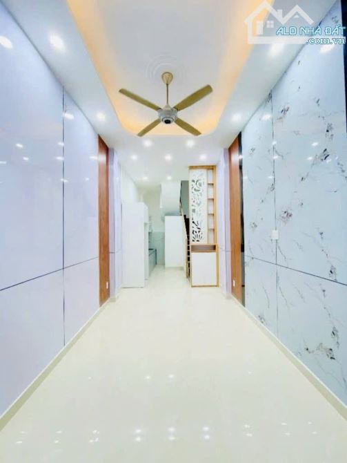 Nhà đẹp, hẻm 1 sẹc gần MT Đoàn Văn Bơ, 5 tầng, nhỉnh 5 tỉ. - 1