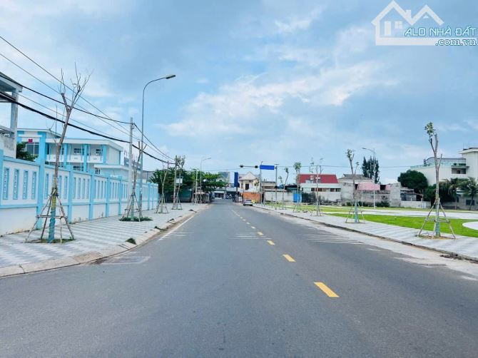 Bán lô góc 2 mặt tiền nhựa Khu dân cư phú hài gần biển chỉ 1ty5 - 1