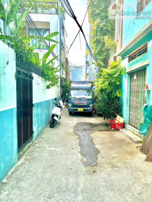 Bán nhà cấp 4 dt rộng 72m2 xe hơi vào trước nhà - 1