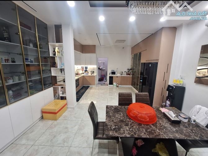 KHU VIP HIỆP PHÚ - MẶT TIỀN KINH DOANH ĐỈNH - 3TẦNG - NGANG 5M - CHỈ 9TỶ MẦM NON . - 1