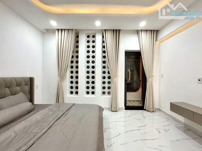Ngô Đức Kế – Nhà mới 100% – HXH đỗ cửa – 60m² – 3 tầng – 8.3 tỷ - 1