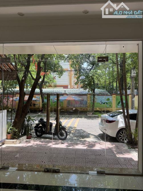 BÁN NHÀ PHÂN LÔ ĐỀN LỪ NHÀ ĐẸP , DT 30 M . MT 4,7 M . NHÀ 7 TẦNG . MUA NHANH KO HẾT - 1