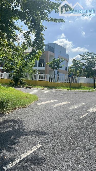 Đất nền Long Hậu giá rẻ - 2,03 tỷ/100m² - SHR sang tên - 1