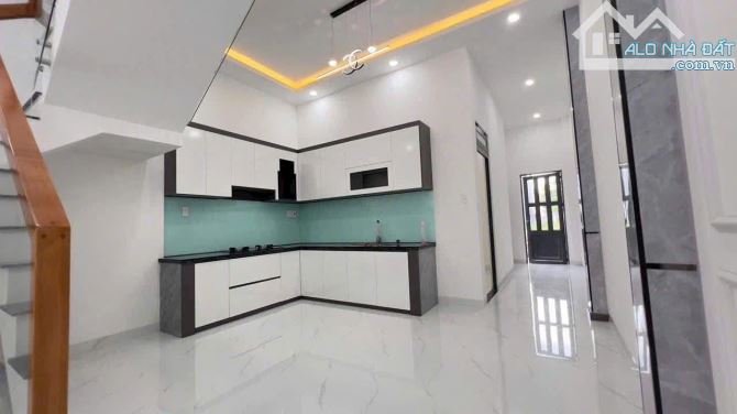 Cắt lỗ 500tr chủ bán nhanh để về quê, nhà 2 Tầng ngay chợ Tân Hiệp TP Tân Uyên - 1