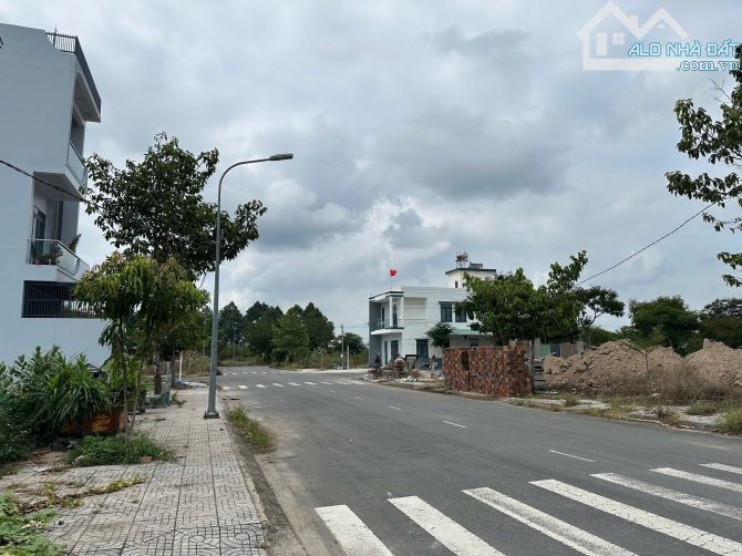 BÁN GẤP ĐẤT 210m² VÕ THỊ SÁU LONG THÀNH, GẦN CHỢ, TRƯỜNG HỌC, NGÂN HÀNG, GIÁ NGỘP 1,9 TỶ - 1