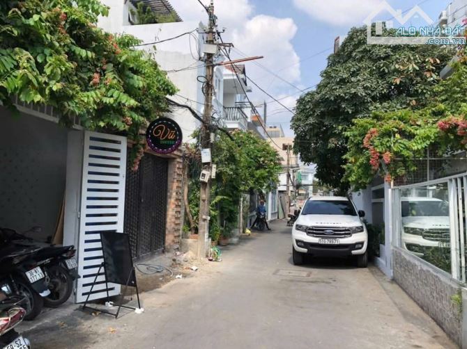 BÁN GẤP,  Nhà 3 Tầng Khai Thác 8 Phòng, Nguyễn Thái Bình, gần nhà ga T3– DT 360tr/năm. - 1