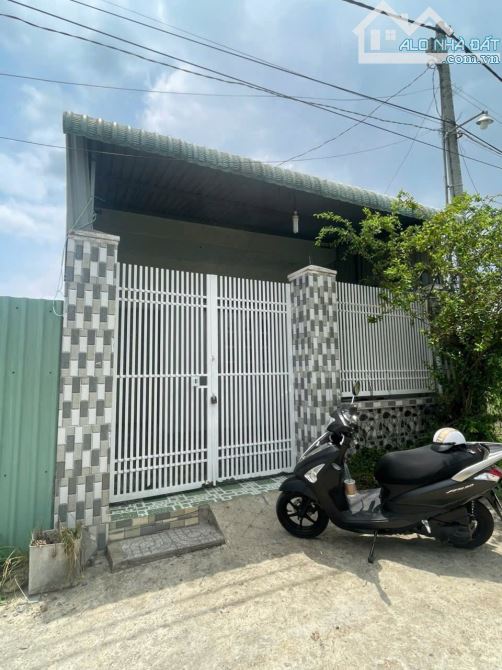 Chủ kẹt tiền cần bán gấp nhà cấp 4 xã đại phước khu dân cư trung tâm cách SG chỉ 1,5km - 1
