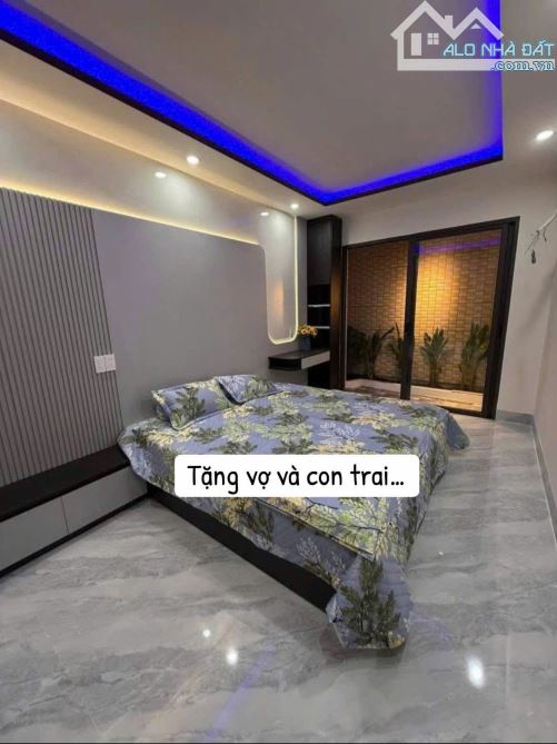CHÍNH CHỦ CẦN BÁN CĂN NHÀ CẤP 4 SỔ RIÊNG FULL THỔ - 1