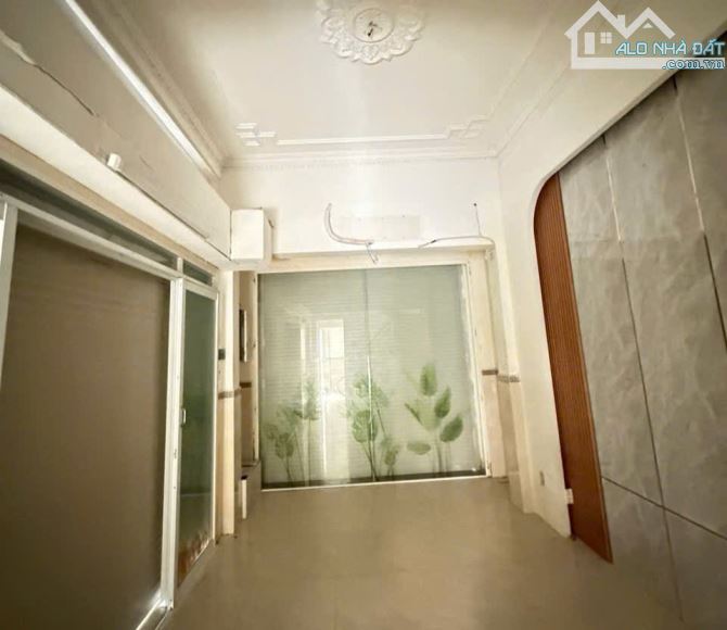 Bán nhà HXH Nguyễn Đình Khơi - DT 4.2 x 12 - 3 tầng - Giá 8.4 tỷ TL - 1