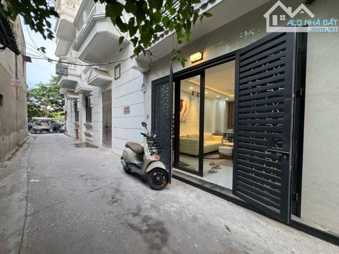 🏠🏠ĐẸP - OTO ĐỖ – 4 TẦNG – NHÀ NỞ HẬU – THÔNG SỐ HIẾM - 1