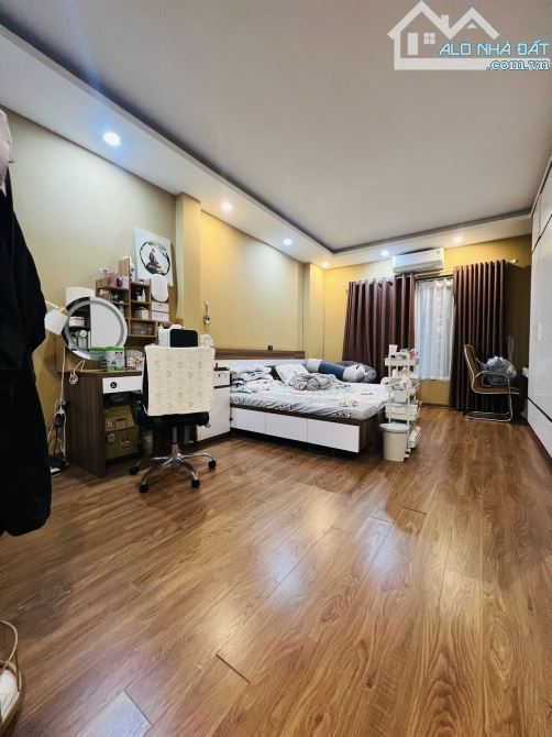 🏡 BÁN NHÀ NGÕ 79 CẦU GIẤY – 46M² – 5 TẦNG – MT 4.7M – GIÁ 13.5 TỶ - 1